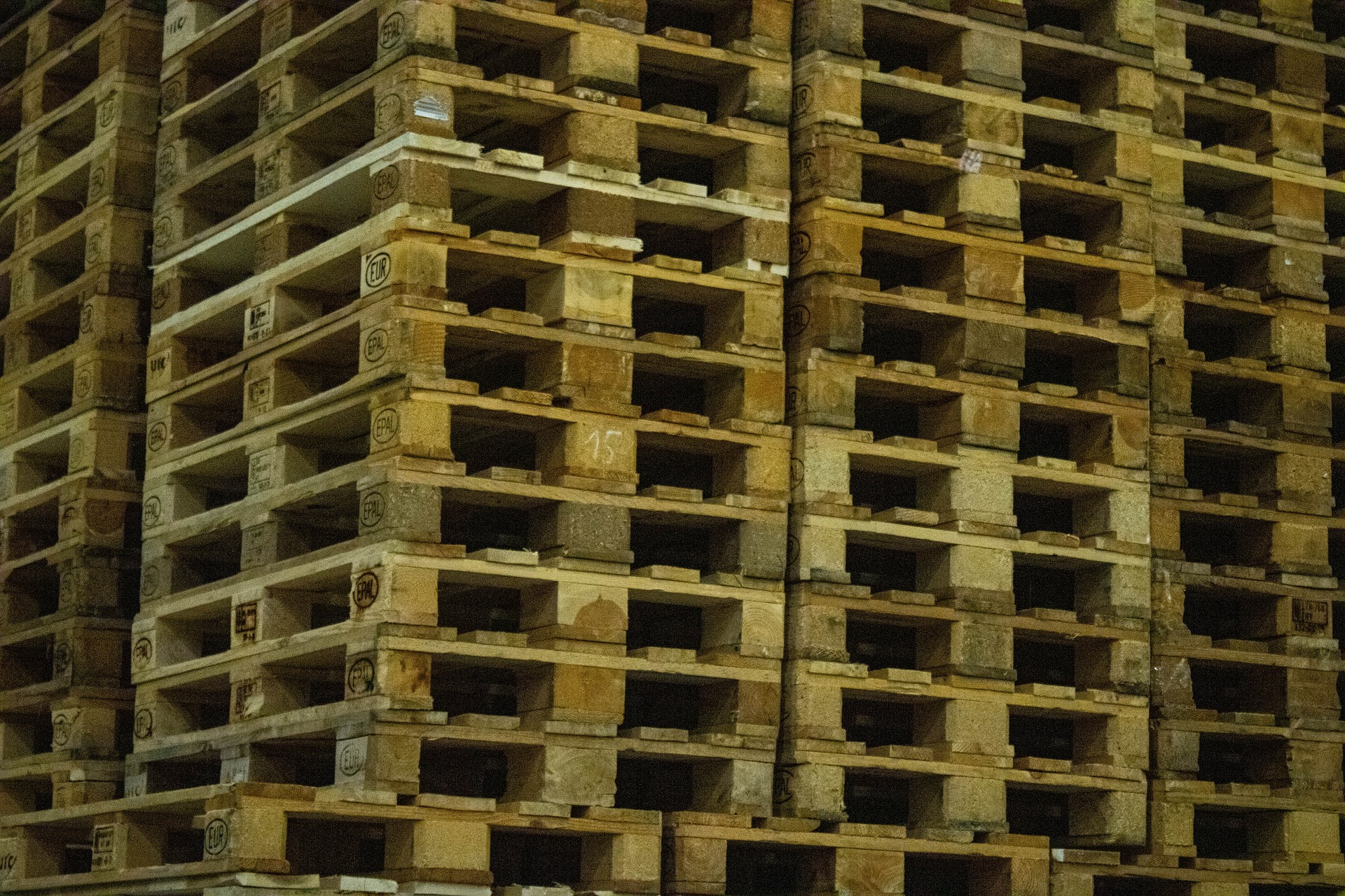 Contact Pallethandel VKS